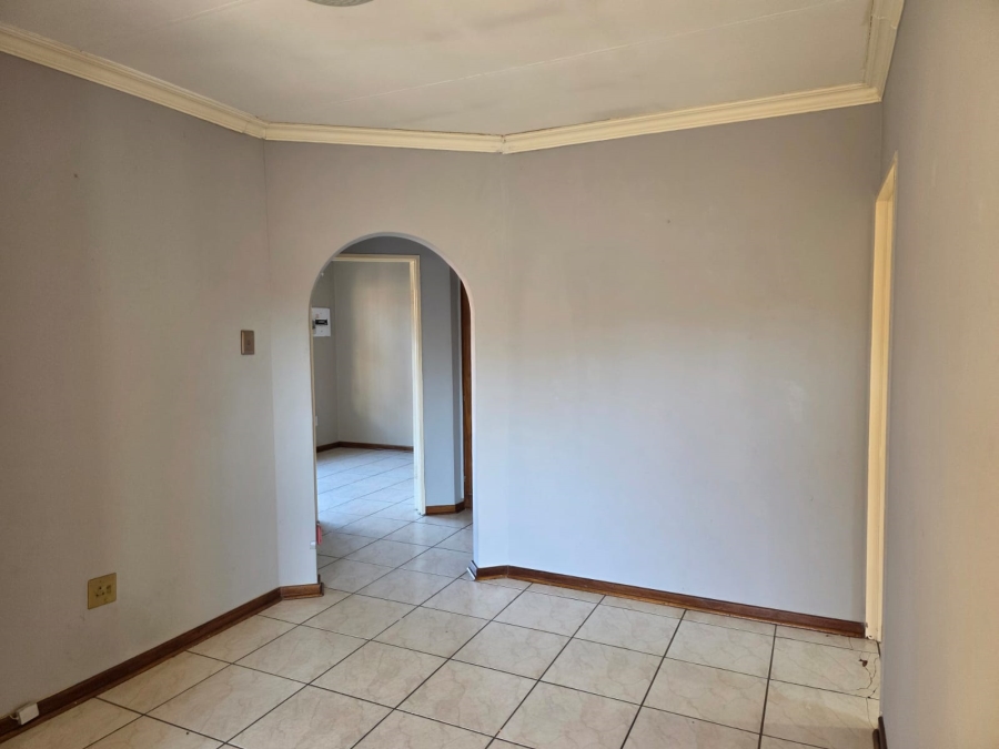 To Let 3 Bedroom Property for Rent in Langenhovenpark Free State